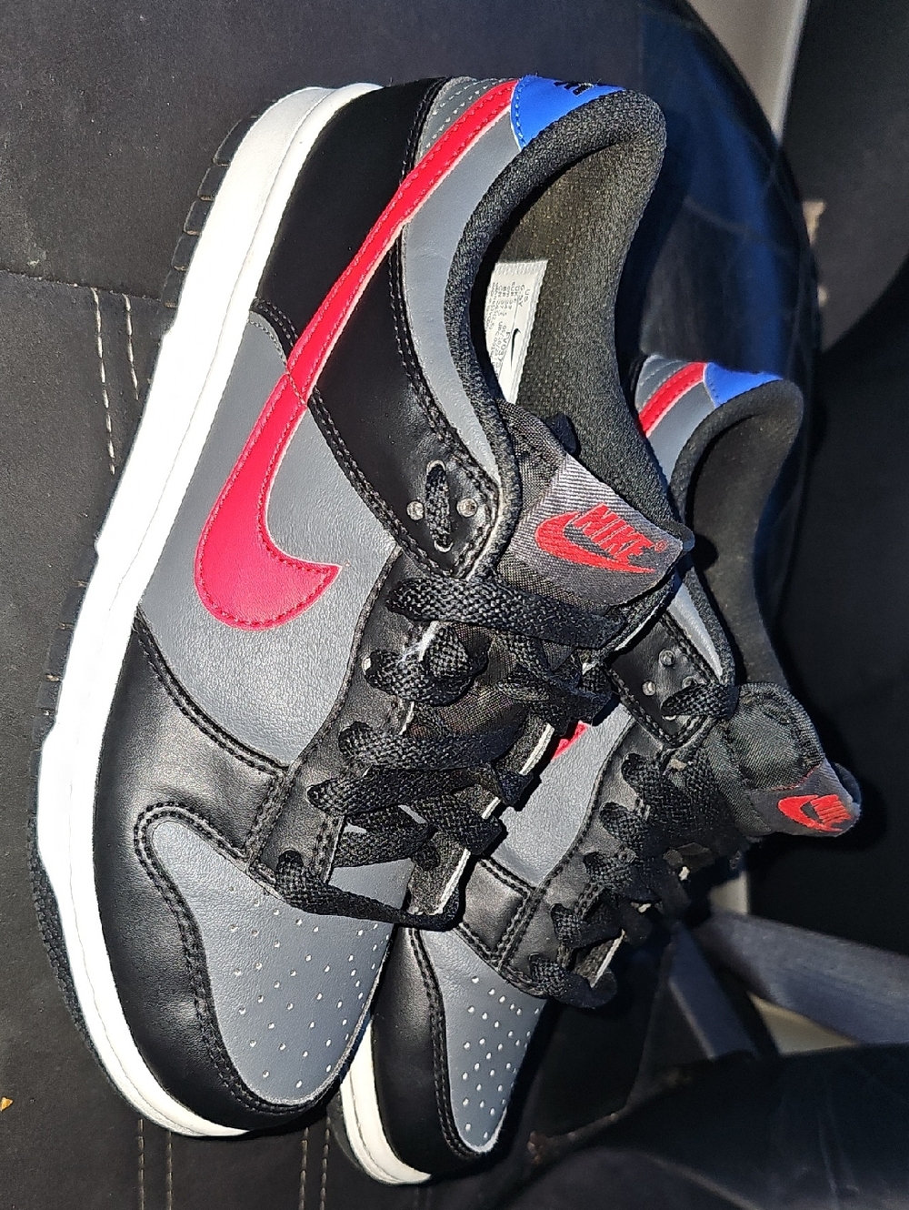 Nike Dunks Black, Gray & Red  Size Y 6.5